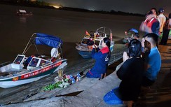 Đã tìm thấy 1 thi thể trong vụ 4 người cùng nhà bị mất tích trên sông Đào