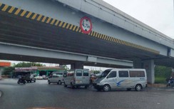 “Bến xe”, điểm bán hàng làm mất ATGT ở nút giao cao tốc tại Bắc Giang