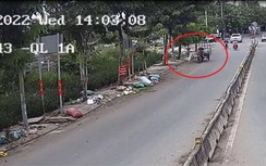 “Mắt thần” bắt quả tang 2 người lái xe lôi chở rác thải, đổ trộm trên đường