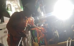 Xuyên đêm cứu ngư dân bị đau tim, nguy kịch trên biển La Gi