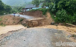 Nhiều tuyến đường ở Yên Bái sạt lở, ngập sâu sau mưa lớn
