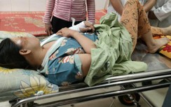 Vụ sập tường ở Bình Định: Xót xa vợ đa chấn thương xin về chịu tang chồng