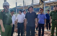 Khởi tố vụ sập tường nhà máy khiến 11 người thương vong ở Bình Định