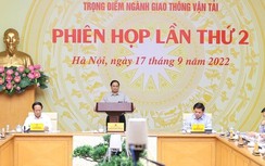 Thủ tướng: Phải chấm dứt thông thầu, "quân xanh, quân đỏ", chia cắt dự án