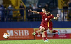 Hàng hiếm của bóng đá Việt Nam phải “cày ải” liên tục