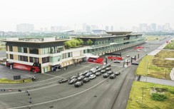 Dàn xe trăm tỷ của Mercedes-Benz trình diễn tại đường đua F1 Hà Nội