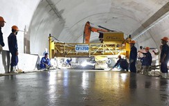 Vượt khó đưa công trình hầm lớn nhất cao tốc Mai Sơn-QL45 về đích sớm