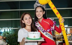 Hoa hậu Mai Phương mang bánh kem mừng Bảo Ngọc thành Miss Intercontinental