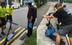 Singapore quản chặt quy định đăng kiểm xe e-scooter