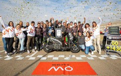 Xe máy điện E-Scooter Mo 125 lập kỷ lục thế giới, chạy liên tục 24 giờ