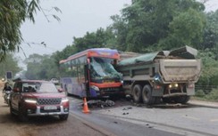 Xe khách va chạm xe tải khiến 2 người tử vong có còn hạn kiểm định?