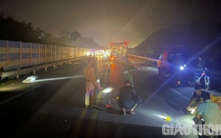 Băng qua đường, nam thanh niên tử vong trên cao tốc Hà Nội - Lào Cai