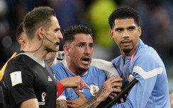 Hậu vệ tuyển Uruguay nhận án kỷ lục vì "đi đường quyền" với quan chức FIFA
