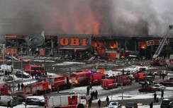 Video cháy lớn, bao trùm 7.000 m2 tại trung tâm thương mại Nga
