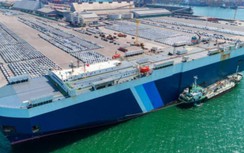 Các hãng xe Trung Quốc rầm rộ sắm tàu chở ô tô