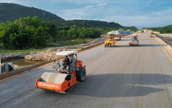 Trao gói thầu xây lắp 3.800 tỷ đồng dự án cao tốc Quảng Ngãi - Hoài Nhơn