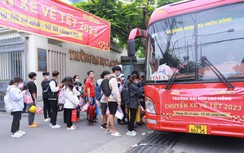 Nhiều sinh viên nghèo được về quê đón Tết trên những chuyến xe “0 đồng”