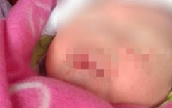 Phát hiện bé gái sơ sinh bị bỏ rơi bên miệng cống ở Hà Tĩnh