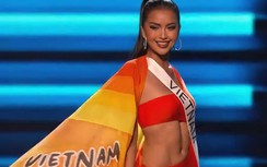 Clip: Ngọc Châu diện áo tắm, "đốt cháy" sân khấu Miss Universe