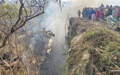 Nhân chứng kể lại khoảnh khắc máy bay Nepal gặp trục trặc và bị rơi