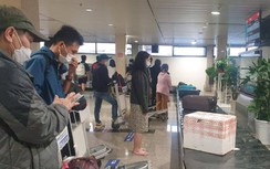 150.000 khách bay, Tân Sơn Nhất đông gấp 3 lần thắng cảnh Hương Sơn