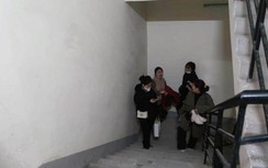Vụ cháy chung cư Linh Đàm: Người dân đi cầu thang bộ từ tầng 39 đi làm