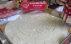 Cặp bánh dâng lễ tại đền Trần Thái Bình xác lập Kỷ lục Guinness Việt Nam