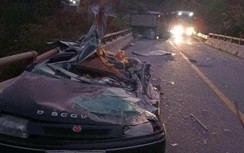 Kon Tum: Xe tải tông xe con, 2 người tử vong tại chỗ