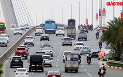 Video: Hà Nội cấm xe lên cầu Nhật Tân theo giờ từ ngày 16/2