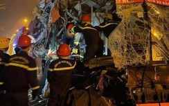 Bắt giam lái xe khách đâm xe tải khiến 3 người tử vong tại Quảng Nam