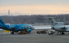 Hoạt động hàng không tại St. Petersburg, Nga gián đoạn vì... vật thể lạ