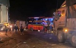 Vụ xe khách đối đầu xe tải ở Quảng Ngãi: 1 người tử vong