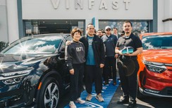VinFast bàn giao 45 xe đầu tiên cho khách hàng Mỹ