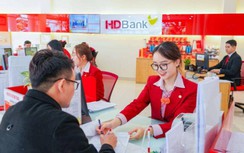 Nữ khách hàng ở Hà Nội trúng 1 tỷ đồng nhờ gửi tiết kiệm tại HDBank