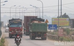 Xe chở có ngọn vẫn "hành quân" trên đường tỉnh ở Phú Thọ
