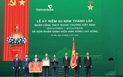 Kỷ niệm 60 năm thành lập, Vietcombank đón nhận danh hiệu Anh hùng Lao động