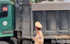 Phú Thọ: CSGT xử phạt 40 xe tải sau phản ánh của Báo Giao thông