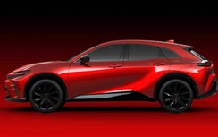 Toyota Crown Sport 2024 lộ diện thiết kế, ấn định thời điểm ra mắt