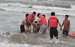 Bộ Công an gửi thư khen cán bộ nhà nghỉ dưỡng cứu 3 người tại biển Lăng Cô