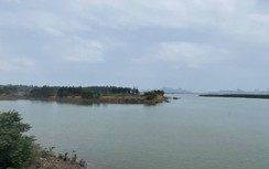 Quảng Ninh: Cảng hoang án ngữ cửa sông, uy hiếp cánh rừng ngập mặn