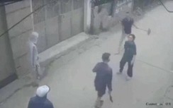 Truy sát, chém đứt lìa cánh tay người đàn ông ở Hà Nội: Đã khởi tố vụ án
