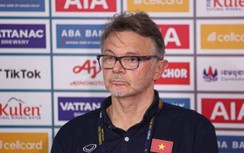 HLV Troussier chỉ ra bất lợi của U22 Việt Nam trước trận gặp Indonesia