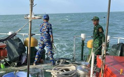 Biên phòng Kiên Giang cứu 9 người mắc kẹt trên tàu chết máy ở biển Tây Nam