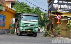 Phớt lờ biển cấm, xe tải trọng lớn lộng hành đường huyện ở Đà Nẵng