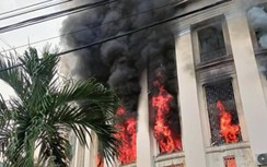 Cháy lớn tại bưu điện cổ nhất Philippines