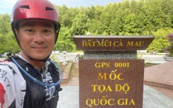 Người đàn ông TP.HCM đạp xe hơn 300km về miền cực Nam Tổ quốc