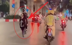 Xác minh clip thanh niên bốc đầu xe máy trước mặt CSGT ở Hà Nội