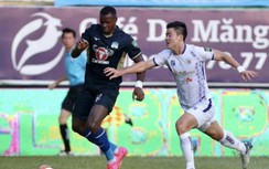 V-League: Hà Nội thua đau HAGL, Nam Định mất điểm trên sân nhà
