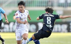 CLB Hà Nội tự bắn vào chân trong cuộc đua vô địch V-League