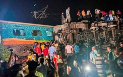Video hiện trường tai nạn đường sắt ở Ấn Độ, hơn 1.100 người thương vong